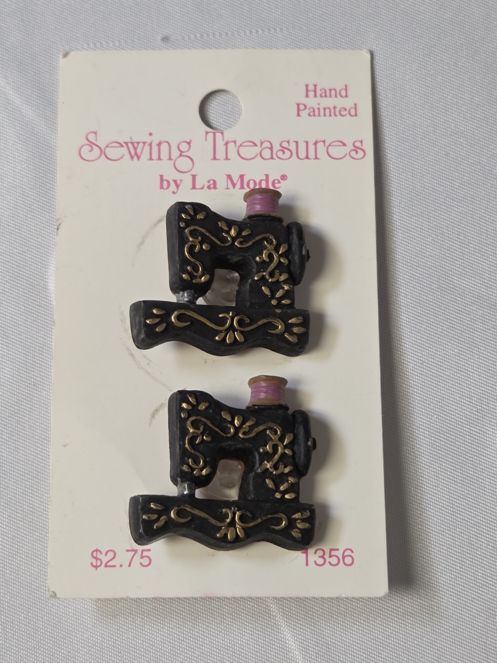 Vintage Sewing Treasures by La Mode Hand-Painted Sewing Machine‎ Buttons